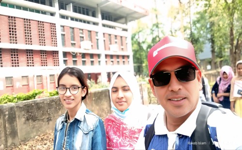 খুলনা বিশ্ববিদ্যালয়ে ৭৫তম হলেন সাংবাদিক কন্যা নীলা