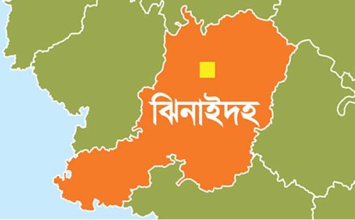 গ্রাম ছাড়ছে নারী-শিশুসহ অসহায় পরিবার
