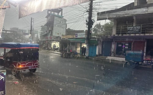 চুয়াডাঙ্গায় টানা তাপদাহের পর স্বস্তির বৃষ্টি, ২৩ মিলিমিটার বৃষ্টিপাত রেকর্ড