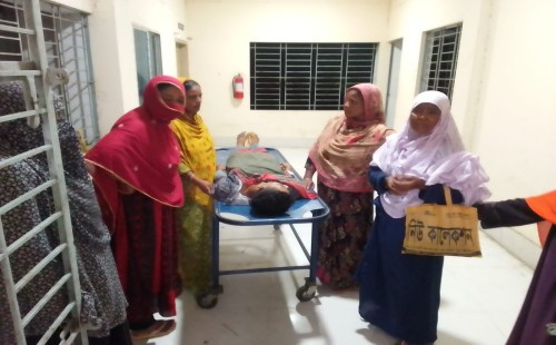 চুয়াডাঙ্গা ও ঝিনাইদহে পৃথক সড়ক দুর্ঘটনায় যুবক ও গৃহবধূসহ তিন জনের মৃত্যু