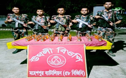 মহেশপুর সীমান্তে বিজিবির টানা অভিযান