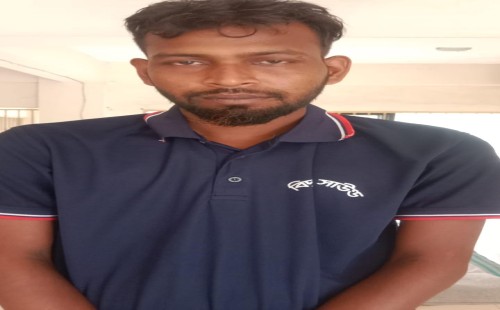 কার্পাসডাঙ্গায় ইয়াবাসহ যুবক আটক