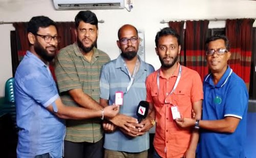 এস টেলিভিশনের ক্যামেরাপার্সন হিসেবে দায়িত্ব পেলেন ফরহাদ