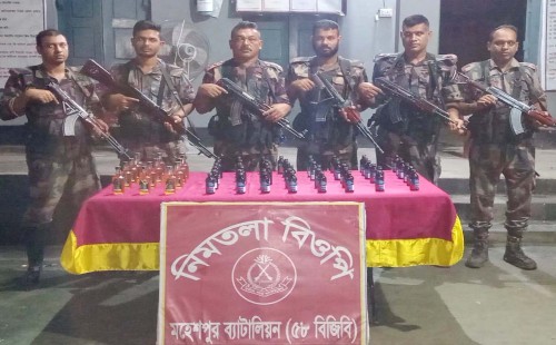 মহেশপুর সীমান্তে বিজিবি-বিএসএফ-এর পতাকা বৈঠক
