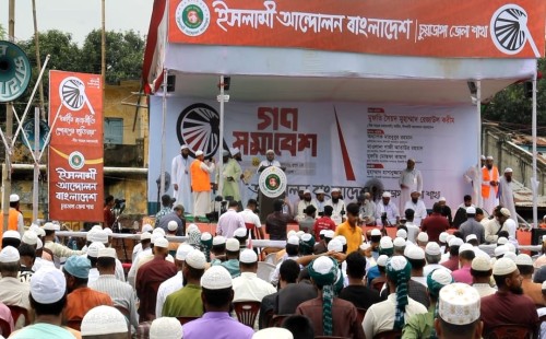 পিআর বোঝেন না তো রাজনীতি করতে আসছেন কেন?