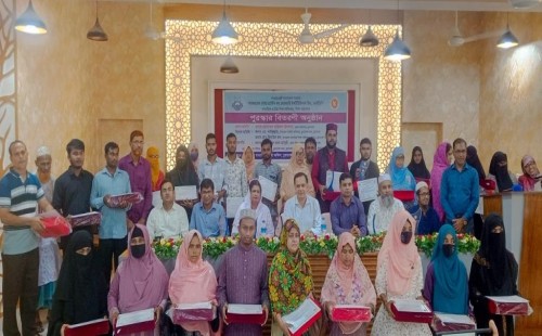 চুয়াডাঙ্গা, আলমডাঙ্গা, উথলী ও হরিণাকুণ্ডুতে কৃতী শিক্ষার্থীদের সংবর্ধনা