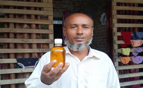 ব্যাথায় ‘ম্যাজিক তেলের’ জাদু!