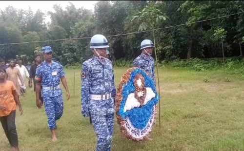 মাইলস্টোনে বিমান দুর্ঘটনায় নিহত মাহিয়া তাসনিম সমাধিতে বিমান বাহিনীর শ্রদ্ধাঞ্জলি