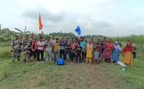 ভারতে আটক ১৭ বাংলাদেশিকে হস্তান্তর