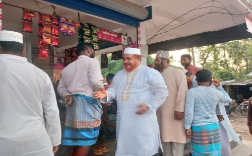 জীবননগরের বিভিন্ন স্থানে গণসংযোগকালে জামায়াত আমির রুহুল আমিন