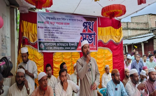 কালিদাসপুর ইউনিয়নে গণসংযোগকালে অ্যাড. রাসেল