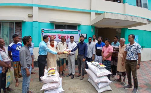 মেহেরপুর ও মুজিবনগরে কৃষকদের মাঝে গ্রীষ্মকালীন পেঁয়াজের বীজ বিতরণ