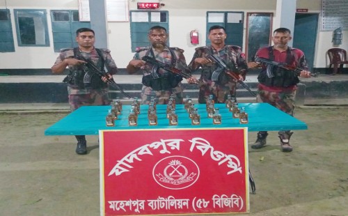 মহেশপুর সীমান্তে বিজিবির পৃথক তিনটি অভিযান