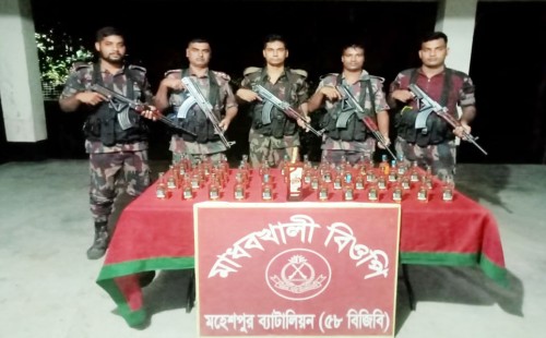 মহেশপুর সীমান্তে বিজিবির মাদক ও চোরাচালানকারী অভিযান