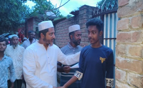 আলমডাঙ্গার গাংনী ইউনিয়নে অ্যাডভোকেট মাসুদ পারভেজ রাসেলের গণসংযোগ