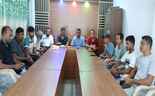 দামুড়হুদায় সংবাদ প্রকাশের জেরে সাংবাদিককে প্রা ণনা শে র হু ম কি