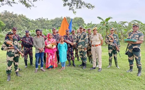 ভারত থেকে ফেরত ৪ বাংলাদেশি