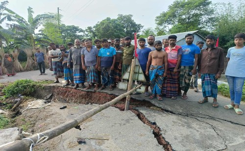 জীবননগরের সিংনগরে ভাঙনের মুখে আরও একটি ব্রিজ
