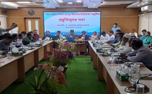 মেহেরপুরে জেলা উন্নয়ন ও সমন্বয় কমিটির সভা অনুষ্ঠিত