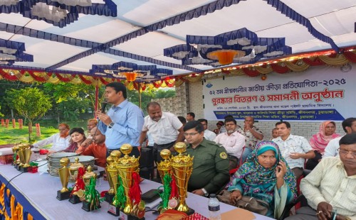 জীবননগরে গ্রীষ্মকালীন ক্রীড়া প্রতিযোগিতার পুরস্কার বিতরণ