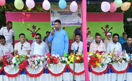 আলমডাঙ্গায় মুক্তিযোদ্ধা স্মৃতি ফুটবল টুর্নামেন্টের উদ্বোধনে শরীফুজ্জামান