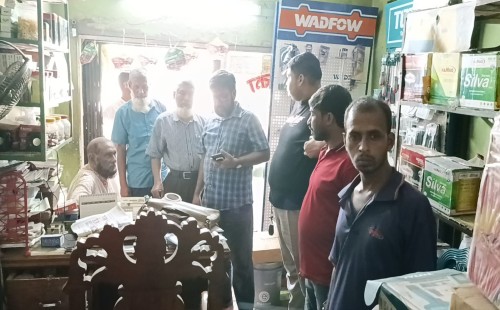 কালীগঞ্জে ব্যাটারির দোকানে চুরি