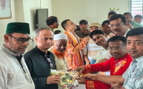 আন্দুলবাড়ীয়ায় পূজা পূর্ণমিলনী ও মতবিনিময় সভায় খান বাবু