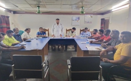 দর্শনায় বকেয়া বেতন চাওয়ায় সাংবাদিককে মারধর