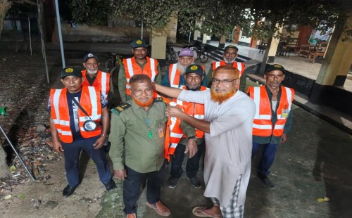আন্দুলবাড়ীয়া নৈশ প্রহরীদের মাঝে কটি বিতরণ