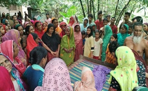 আলমডাঙ্গায় ইজিবাইকের ধাক্কায় প্রাণ গেল শিশু রাইহানের