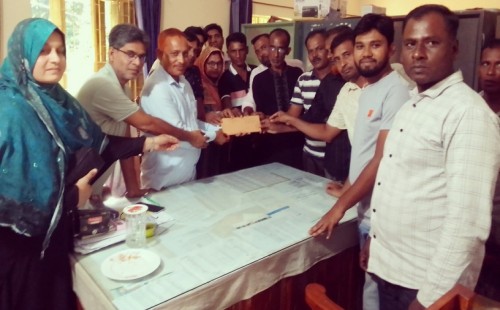 ভাংবাড়ীয়া হাইস্কুলে ম্যানেজিং কমিটি নির্বাচনে সদস্যদের ফরম জমা