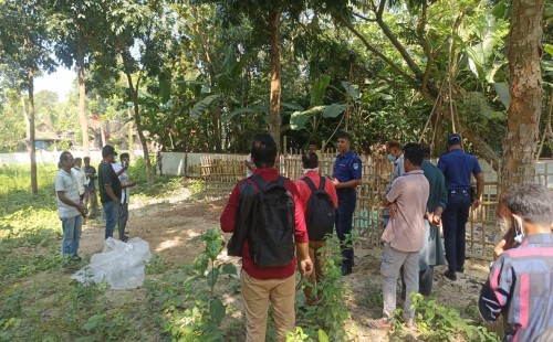 চুয়াডাঙ্গায় বিষাক্ত স্পিরিট পানে মৃত্যু ৪ জনের লাশ কবর থেকে উত্তোলন