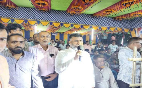 আলমডাঙ্গায় শ্যামাপূজার অনুষ্ঠানে বিএনপি নেতা শরীফুজ্জামান শরীফ