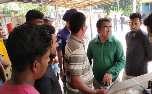 আন্দুলবাড়ীয়ায় ভোক্তা অধিকার সংরক্ষণ অধিপ্তরের অভিযান