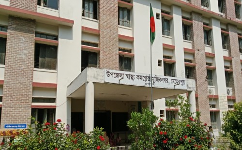 মুজিবনগর উপজেলা স্বাস্থ্য কমপ্লেক্সে দালালদের দাপট