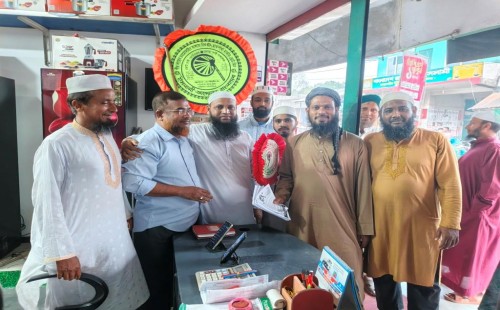 আন্দুলবাড়ীয়ায় ইসলামী আন্দোলনের প্রার্থীর গণসংযোগ