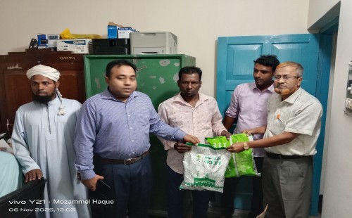 দামুড়হুদার বিভিন্ন লিল্লাহ বোডিং ও এতিমখানায় দুম্বার মাংস বিতরণ