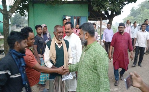 আইলহাঁসে ইউনিয়নে ধানের শীষের জয়ধ্বনি, গ্রাম থেকে গ্রামে ছুটছেন শরীফুজ্জামান