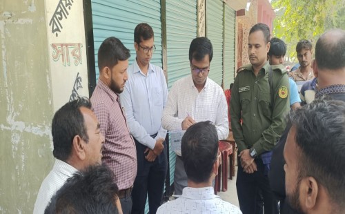 চুয়াডাঙ্গার গোষ্ঠবিহারে ৪০০ বস্তা অবৈধ সার পরিবহন