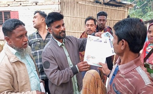 গাংনীতে কৃষক দলের মতবিনিময় ও লিফলেট বিতরণ