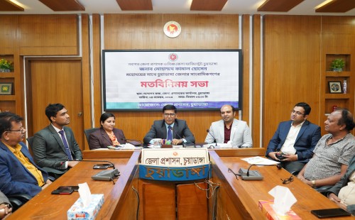 চুয়াডাঙ্গায় সাংবাদিকদের সাথে মতবিনিময় সভায় নবাগত ডিসি কামাল হোসেন