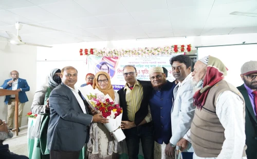 নিগার সিদ্দিক কলেজের সহকারী অধ্যাপক নাসিরা বানুর বিদায় সংবর্ধনা