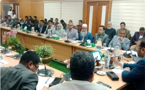 মেহেরপুর জেলা উন্নয়ন সমন্বয় কমিটির মাসিক সভায় জেলা প্রশাসক