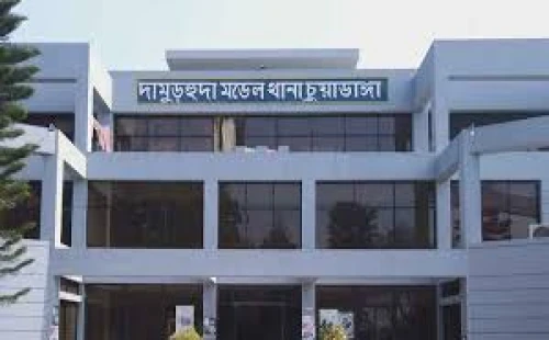 দামুড়হুদায় বাংলা মদসহ তিনজন পুলিশ হেফাজতে