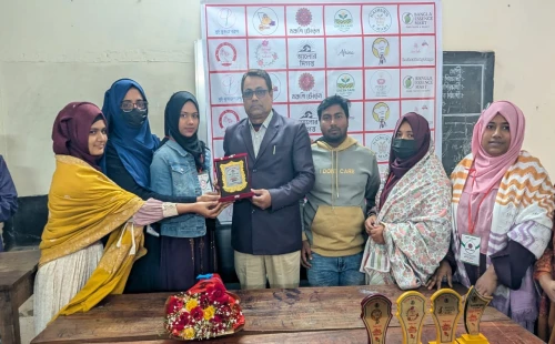 জীবননগরে তরুণ উদ্যোক্তাদের সম্মাননা