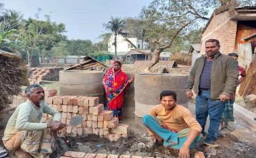 দর্শনায় মৌচাক সমাজ উন্নয়ন সংস্থার উঠান বৈঠক