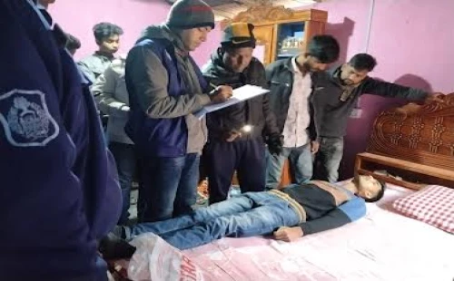 দর্শনার পরানপুরে যুবকের ঝুলন্ত লাশ উদ্ধার