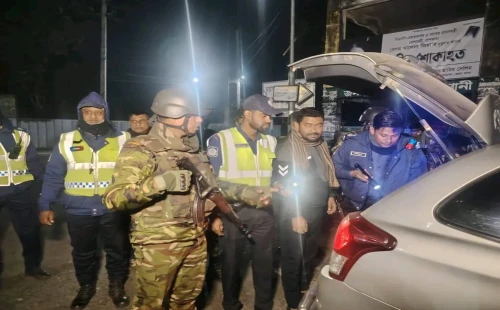 চুয়াডাঙ্গায় অবৈধ যান ও লাইসেন্সবিহীন চালকদের বিরুদ্ধে অভিযান