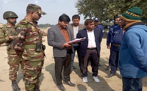 গাংনীতে প্রশাসন ও পরিবেশ অধিদপ্তরের যৌথ অভিযান