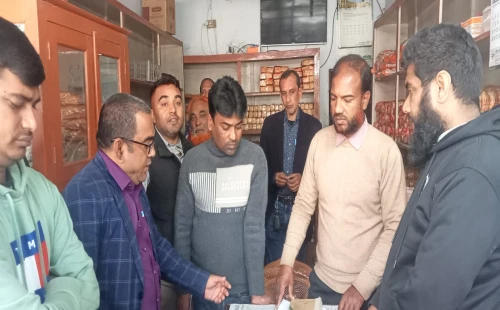 আলমডাঙ্গায় ভোক্তা অধিকার সংরক্ষণ অধিদপ্তরের অভিযান